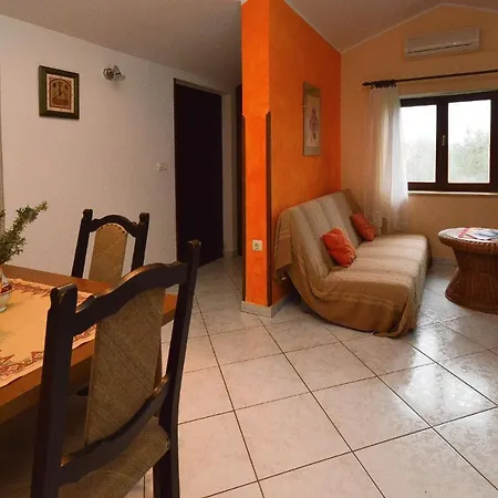 Holiday home in Medulin/Istrien 9196 Vakantiehuis