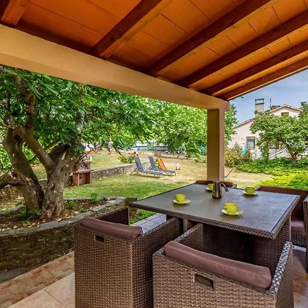 Holiday home in Medulin/Istrien 9196 Medulin